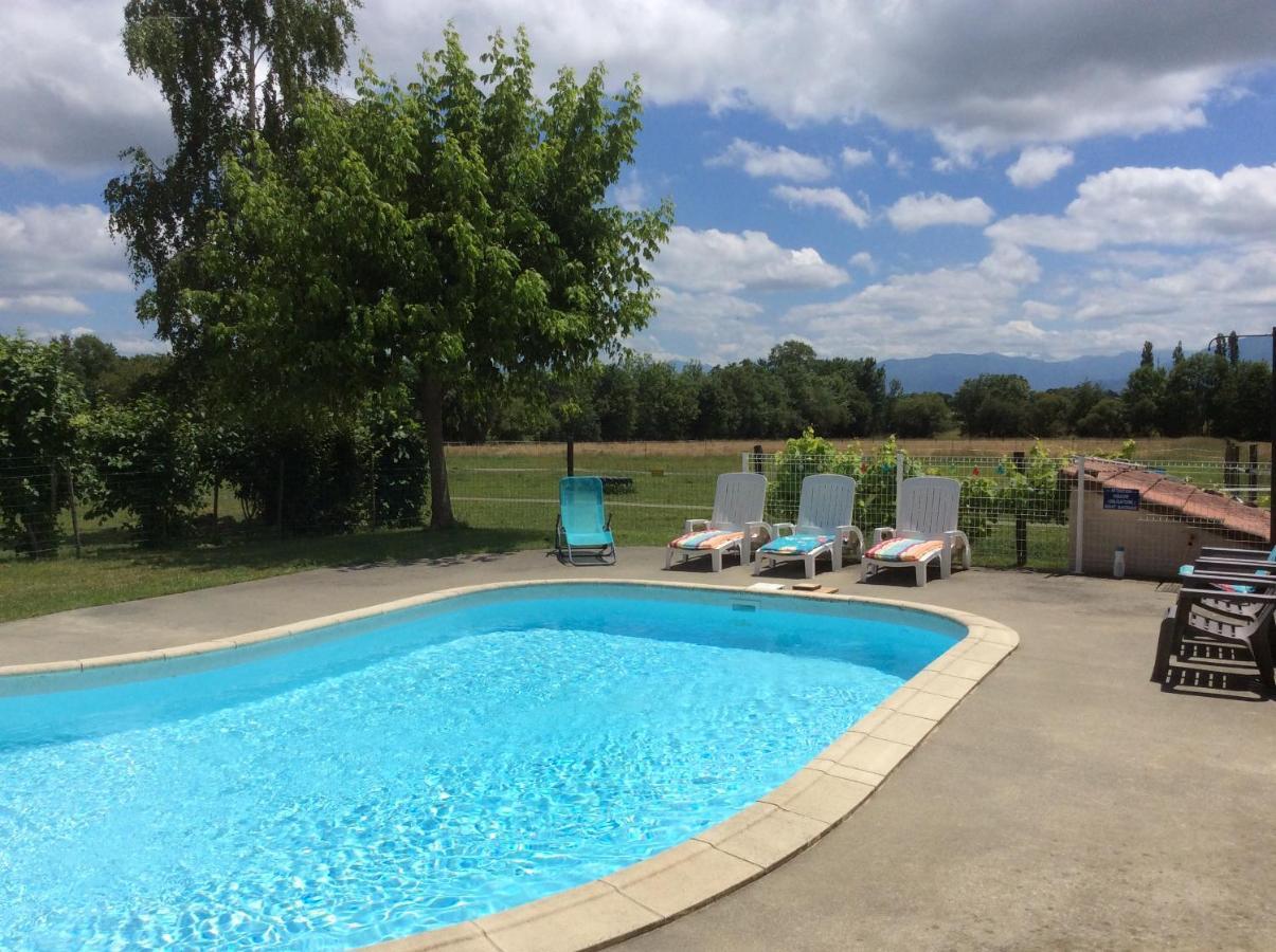 Gite En Comminges Franquevielle Exterior photo